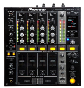 DJM-700 mixer